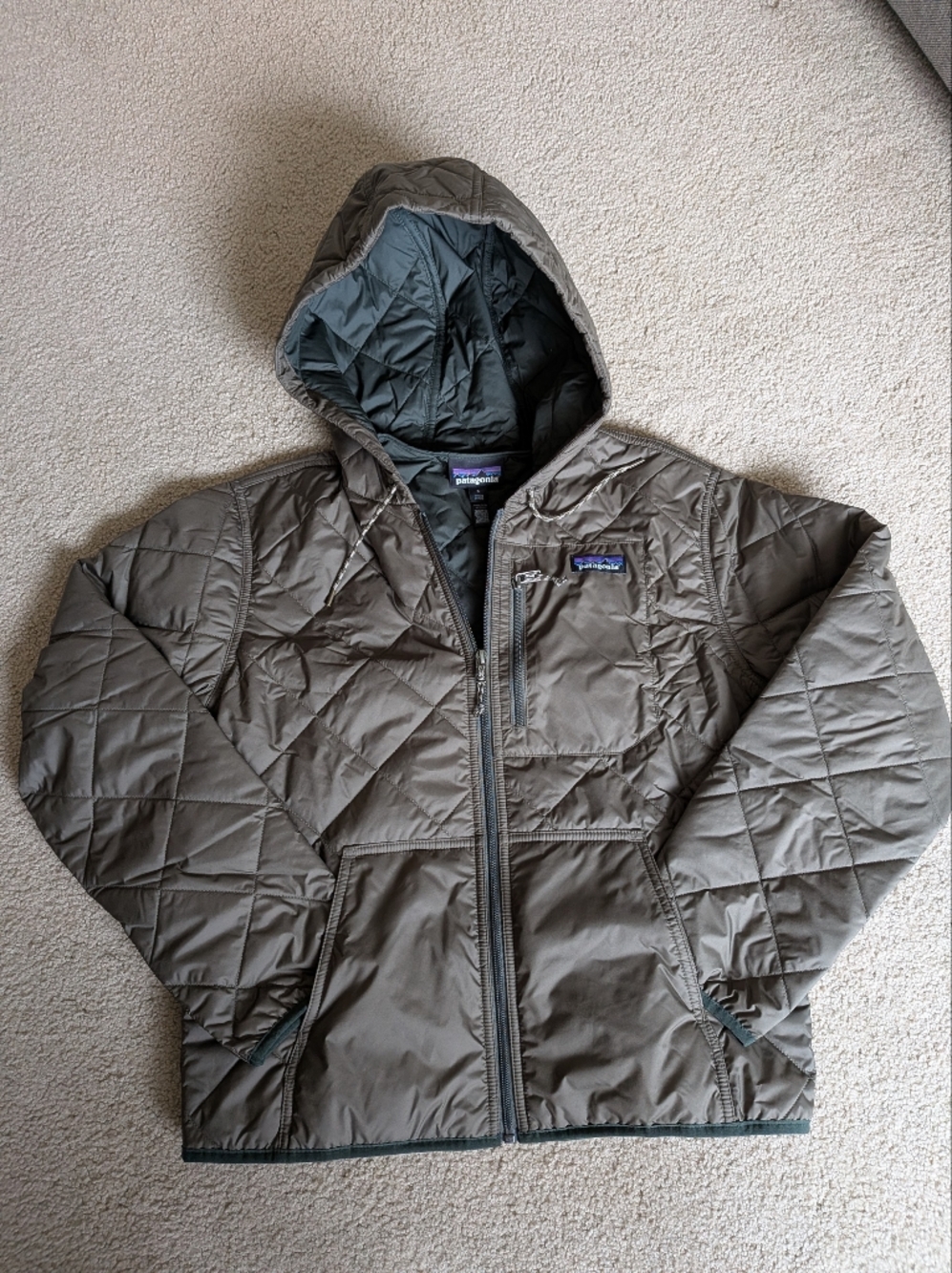 Patagonia Diamond Quilted Bomber Hoody in Basin Green - Size S EUC